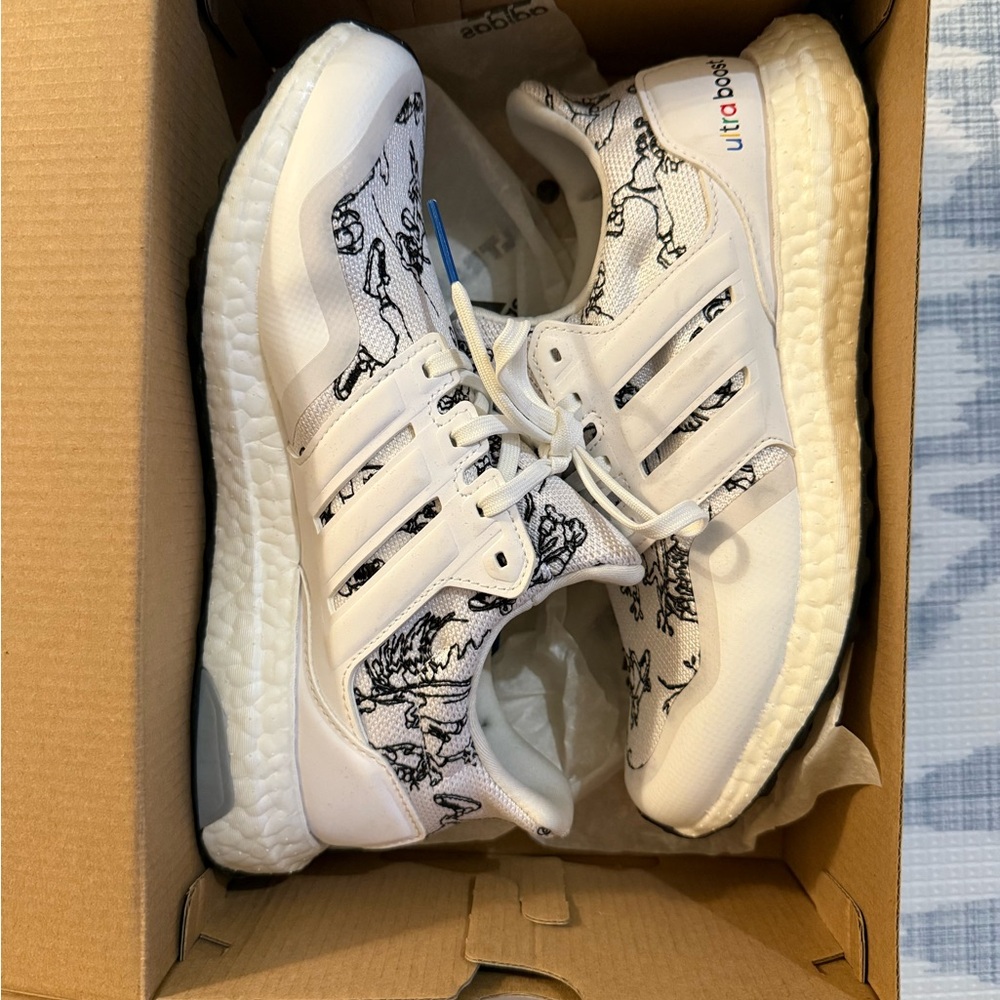 Adidas x Disney Ultraboost Goofy Sneakers. Never been worn. M 6.5 W 8.5